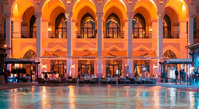 Shangri-La Hotel Apartments Qaryat Al Beri