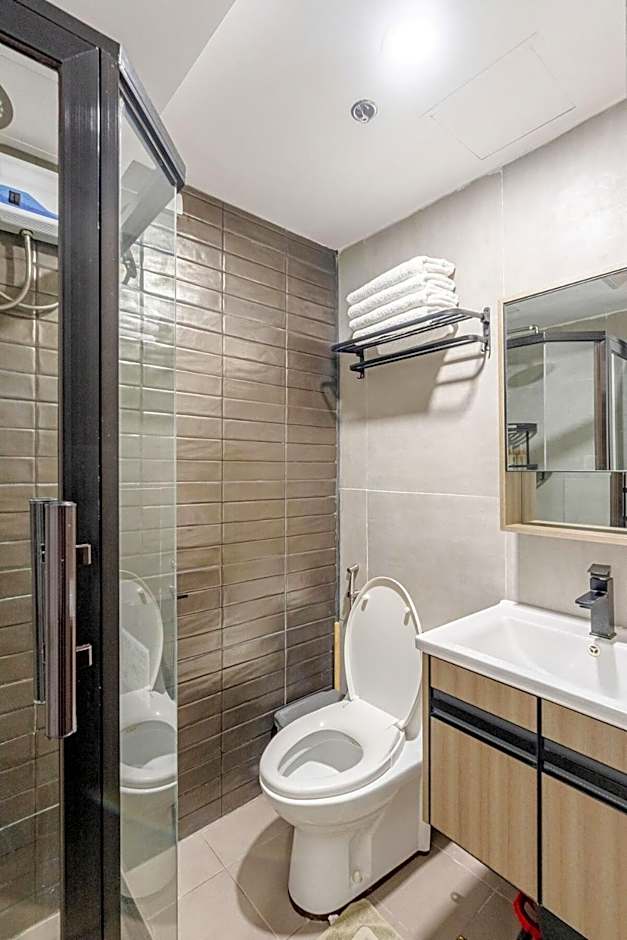 27th floor Cebu IT Park studio walking distance to everything