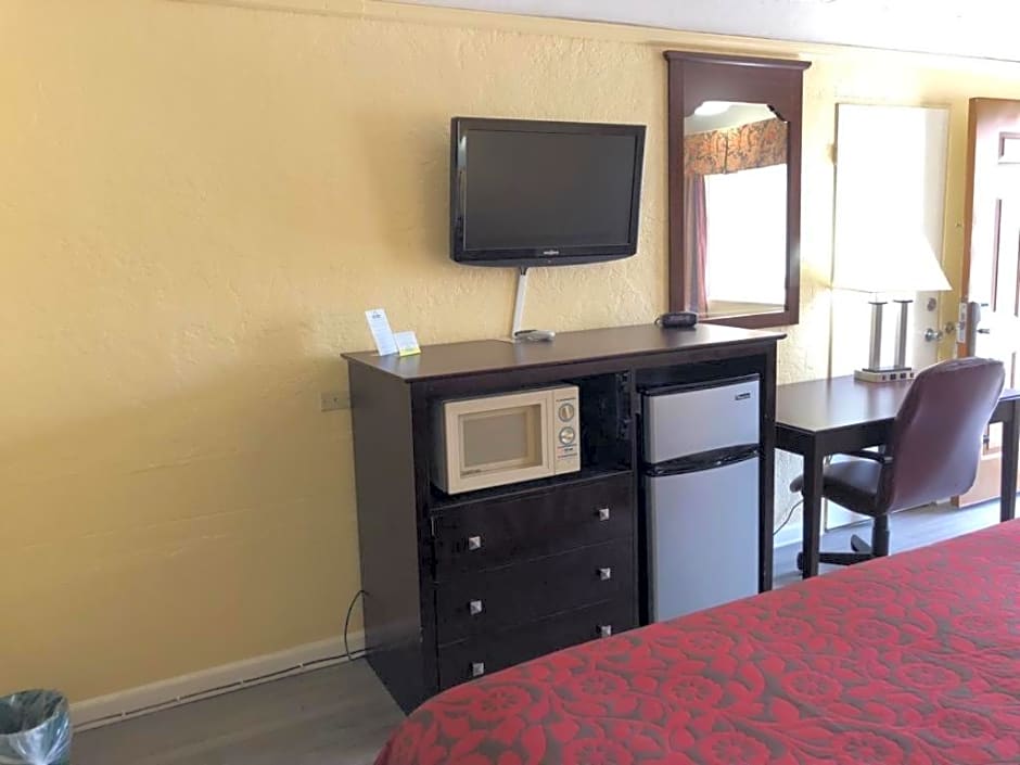 Days Inn by Wyndham Gainesville