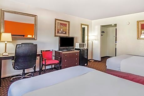 2 Full Beds