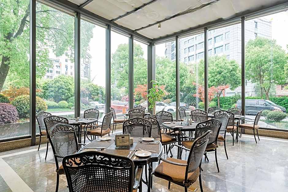 Linhai S&N International Hotel