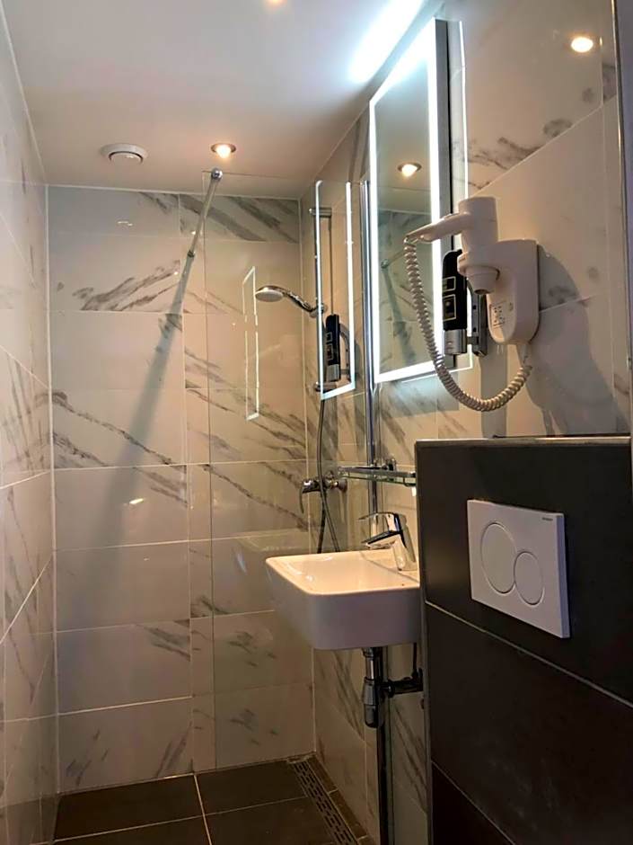 Facade Hotel Amsterdam