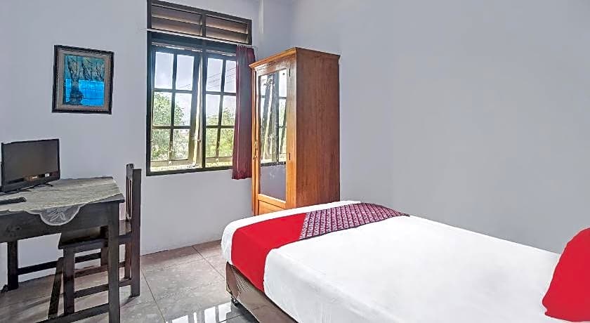 OYO 92041 Hotel Borneo