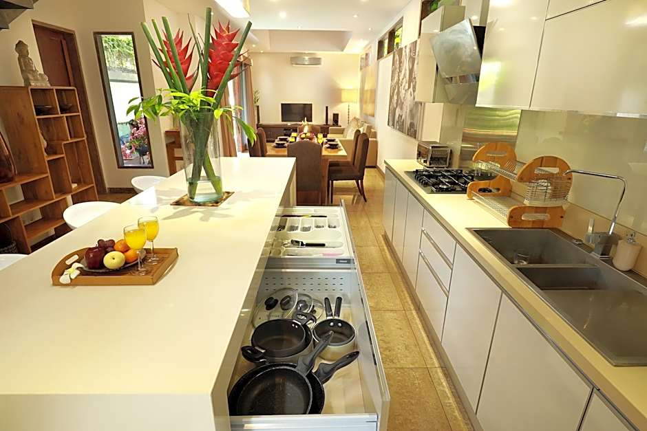 Villa The Hotman Paris II Seminyak (Cantik)