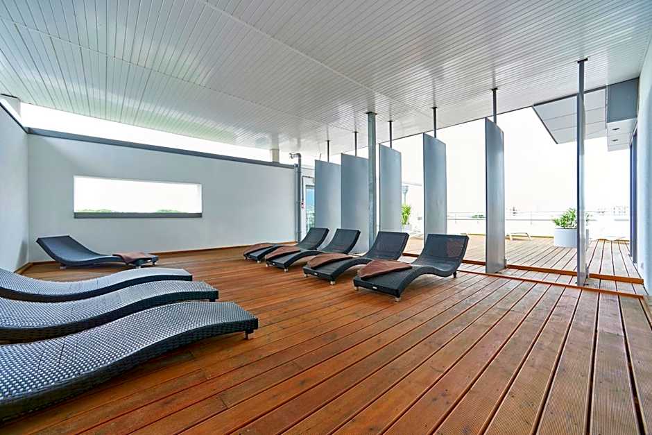 Holiday Inn Berlin Airport - Conference Centre By IHG