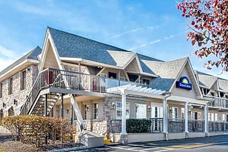 Days Inn by Wyndham Springfield/Phil.Intl Airport