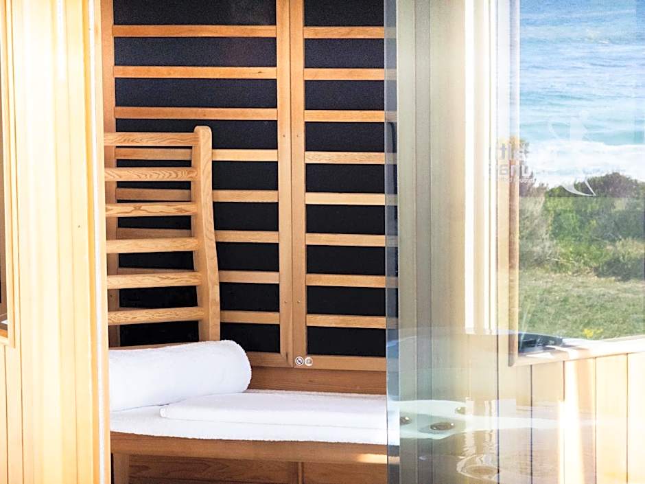 Saltwater - Absolute Oceanfront, Fire Pits, some Villas with Hot Tubs and Sauna