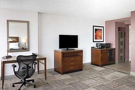 Queen Room with Two Queen Beds - Mobility and Hearing Access