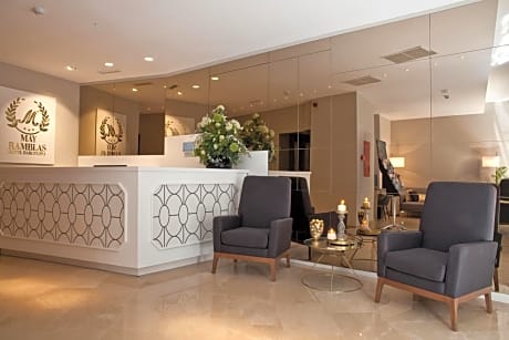 May Ramblas Hotel