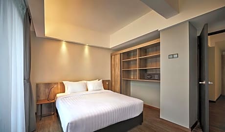 One-Bedroom Standard Suite
