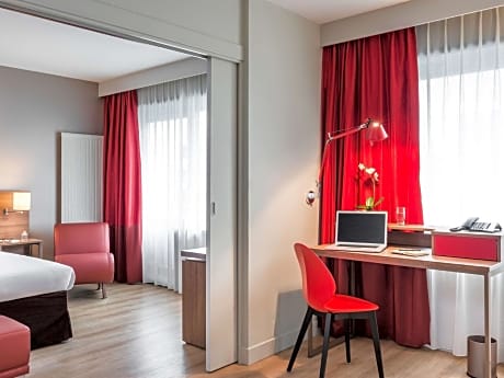One-Bedroom Apartment (4 Adults)
