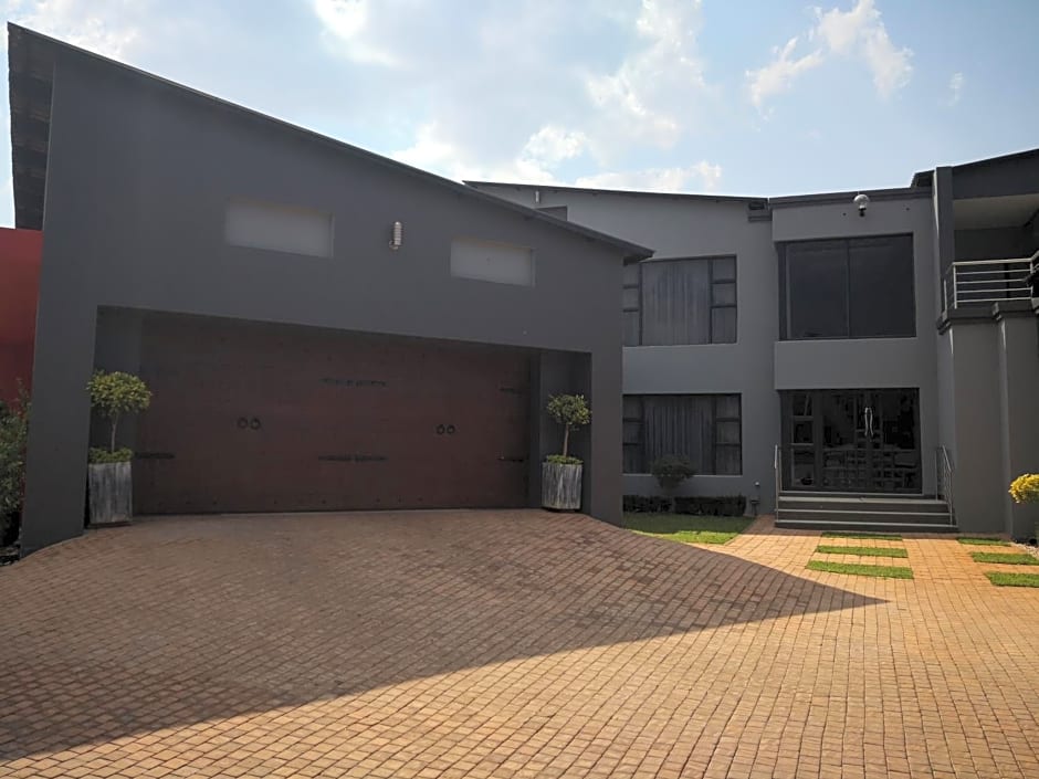 Mmakgabo Boutique Lodge