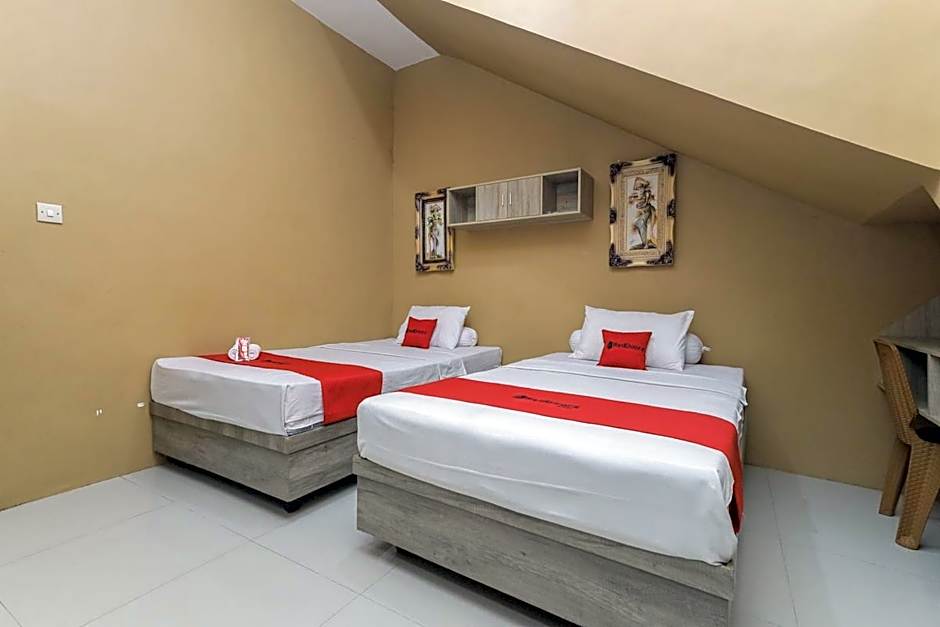 RedDoorz Syariah @ House Of Melati Kepanjen