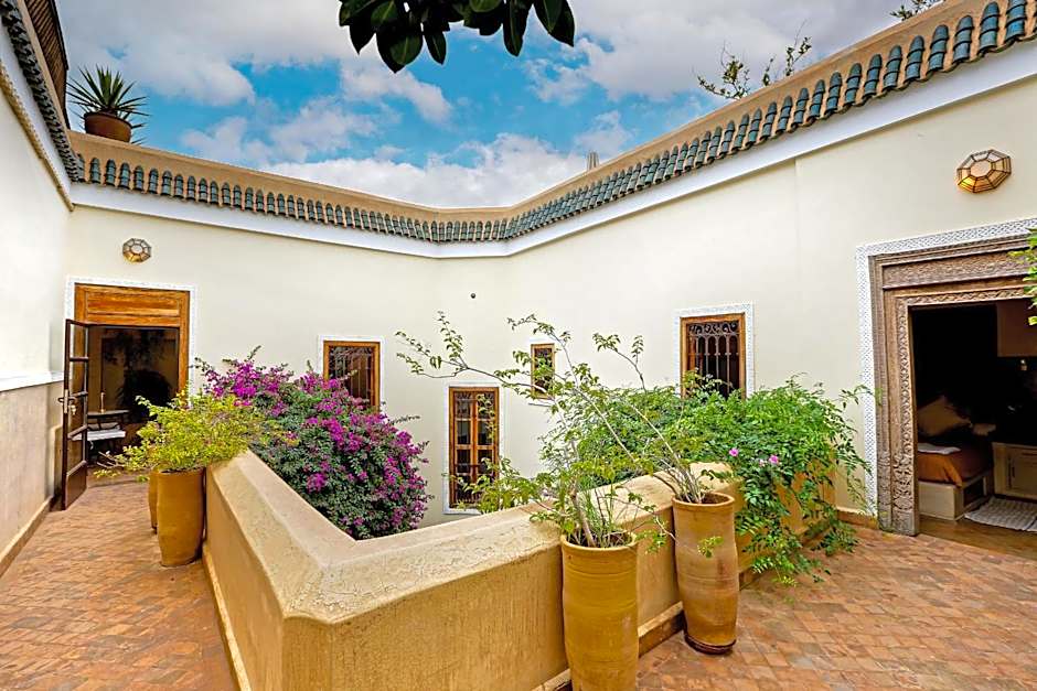 Riad 92 - Architect's Riad in the Exclusive Dar El Bacha