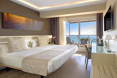 Superior Double or Twin Room with Sea View