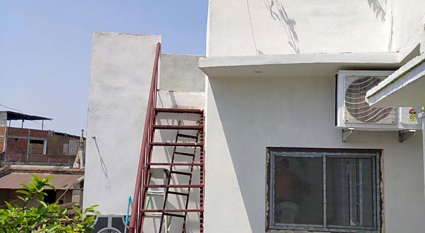 Kesher Paying Guest House