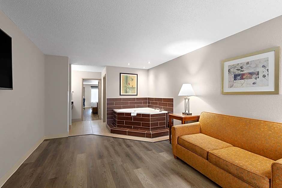 Baymont by Wyndham Knoxville I-75