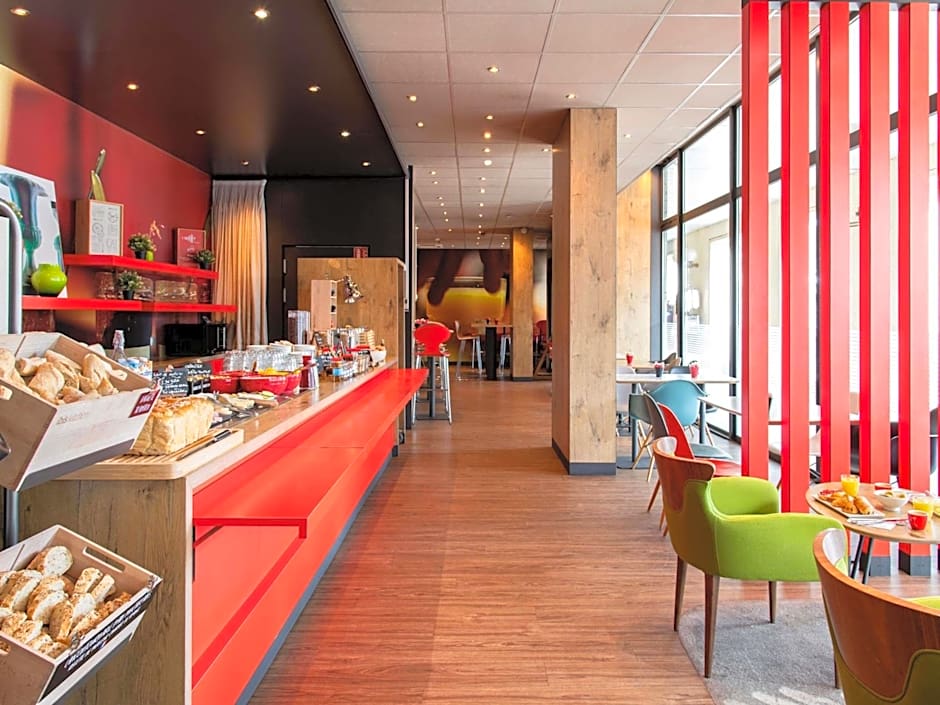 ibis Versailles Chateau