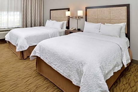 Room with Two Queen Beds - Non-Smoking