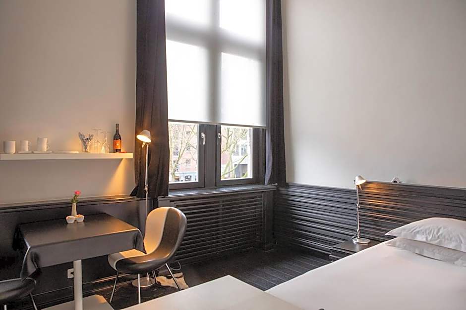 B&B Suites FEEK