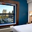 Holiday Inn Express & Suites Pittsburgh North Shore By IHG