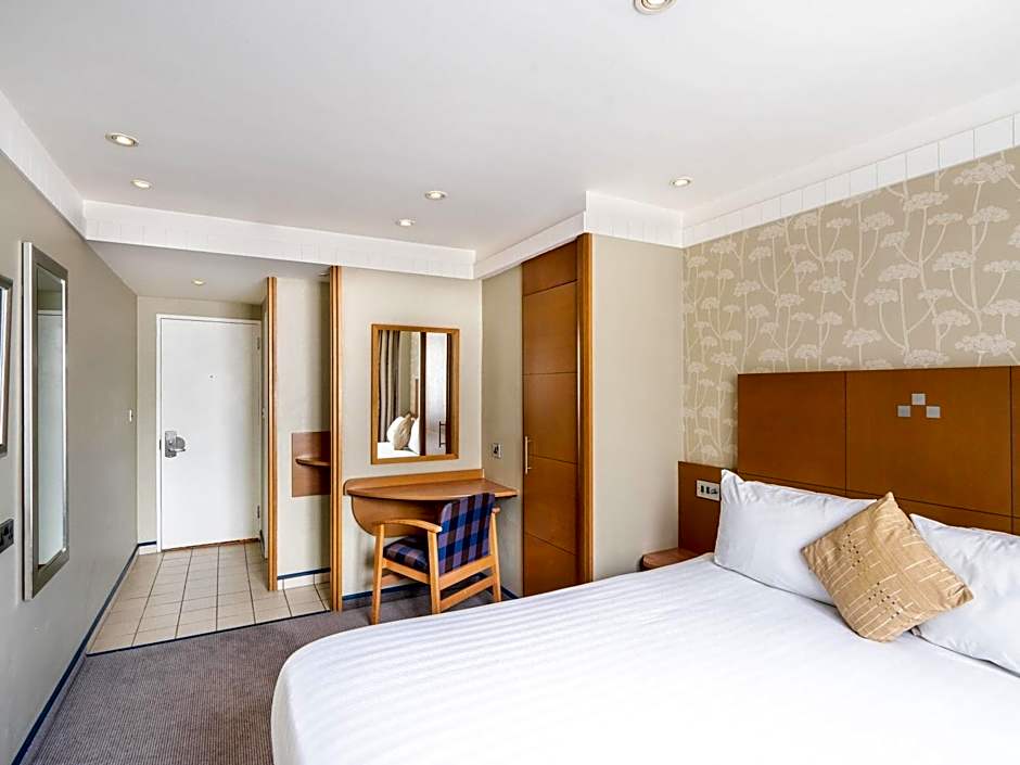 Mercure Maidstone Great Danes Hotel