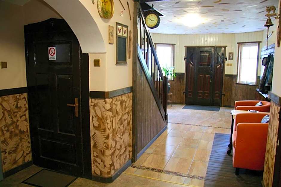 Villa Sunshine / Slunečna Vila
