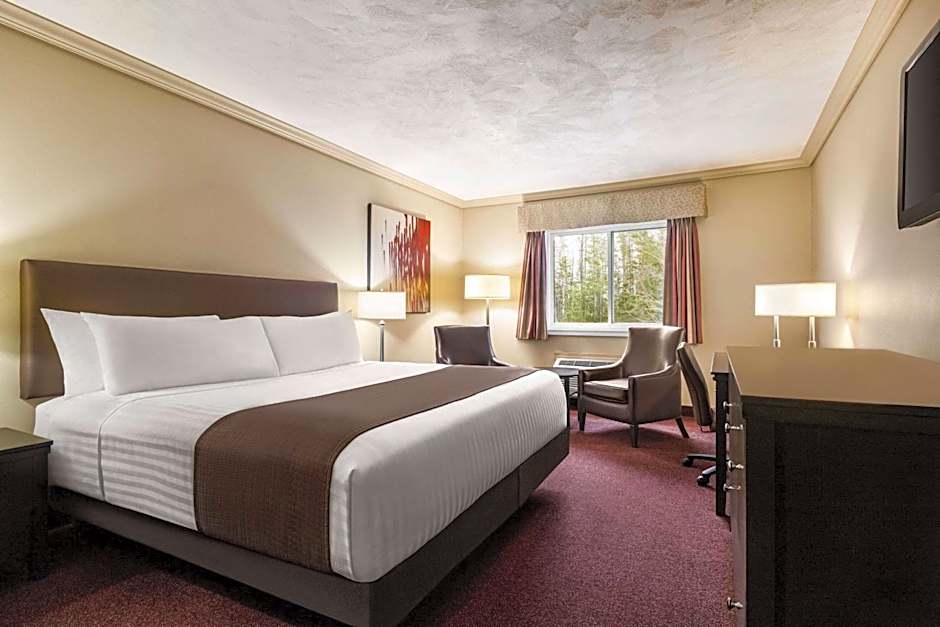 Atlantic Host Hotel, Trademark Collection by Wyndham