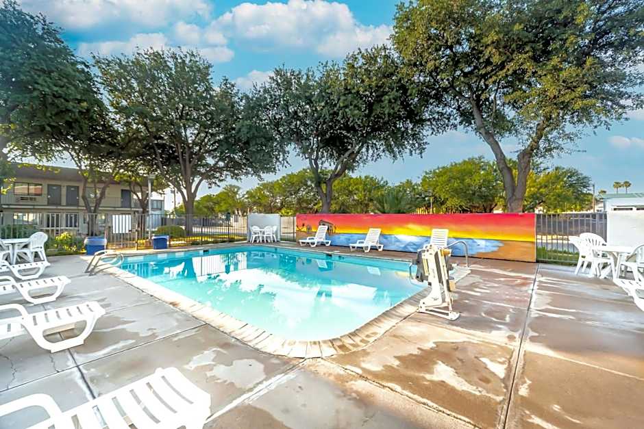 Motel 6-Del Rio, TX