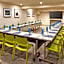 The Anza - A Calabasas Hotel