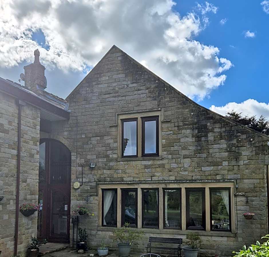 The Waltzing Weasel B&B