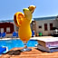 Golden Bay Apartments-Garden Haven