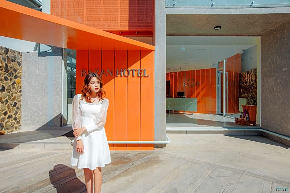 Bazan Hotel