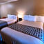 Welcome Everett Inn