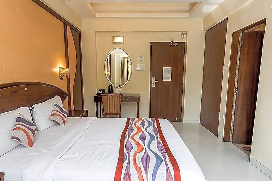 FabHotel Shubhangan - Nr. Bandra