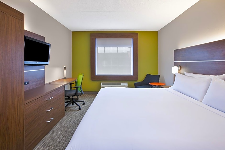 Holiday Inn Express Hotel & Suites Alcoa Knoxville Airport