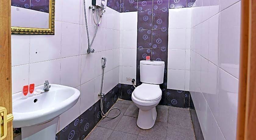 Hotel O Awan Biru Motel