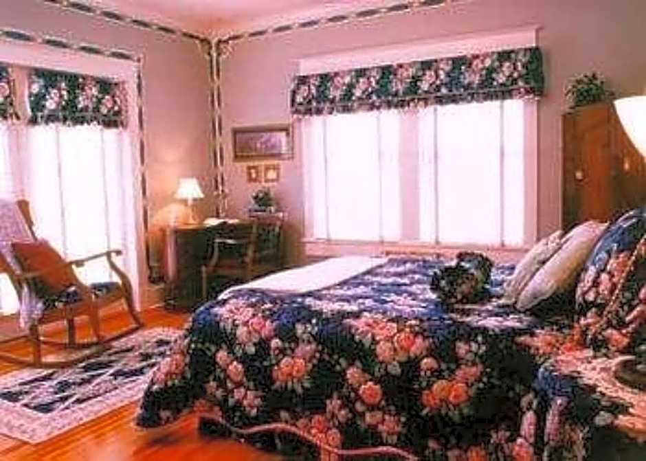 Far View - A Bed & Breakfast Estate