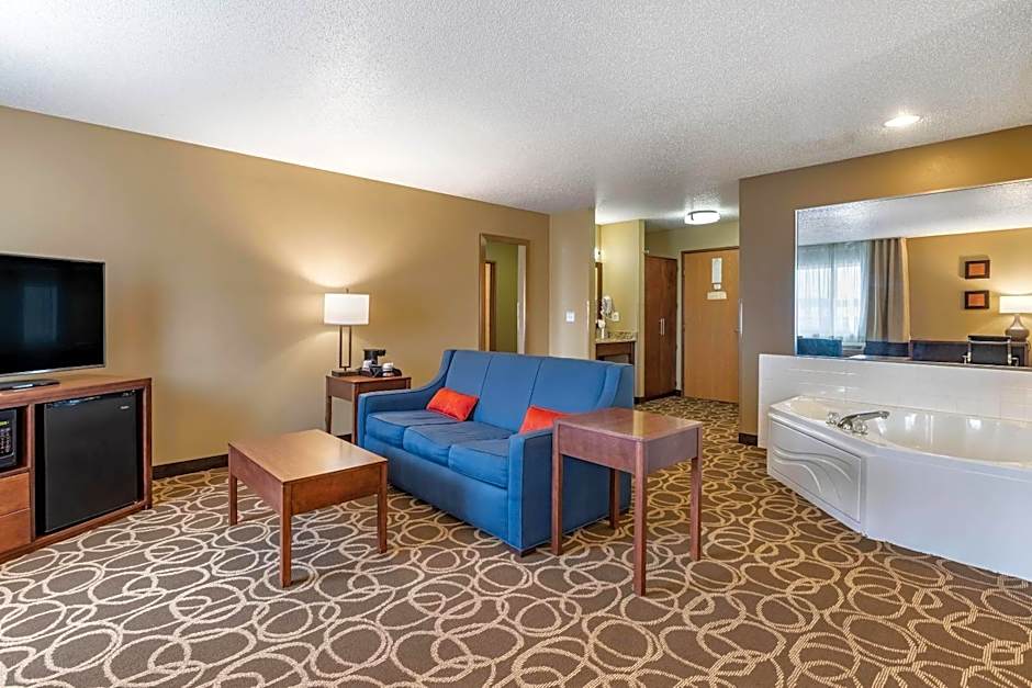 Comfort Inn Dyersville Near Field of Dreams