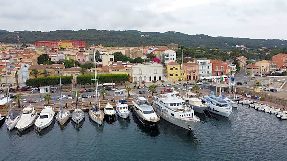 HOTEL HIERACON