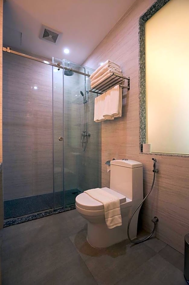 Elegant Airport Hotel