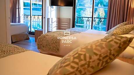 Family Room with Mountain View