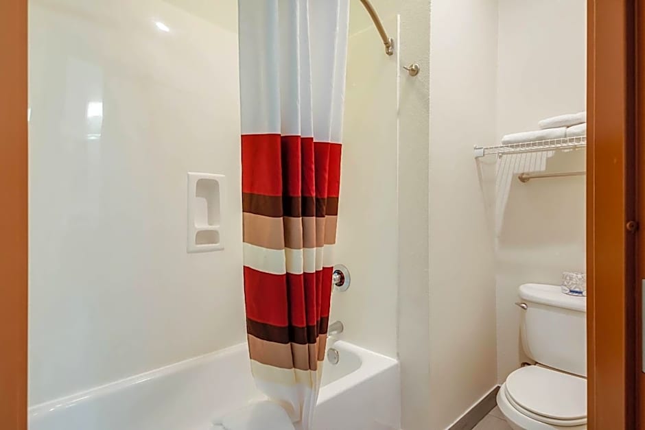 Quality Inn Laredo - Nuevo Laredo