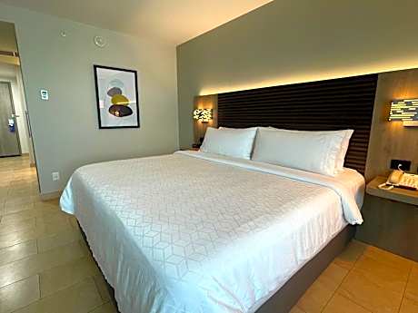 Standard King Room with Minifridge
