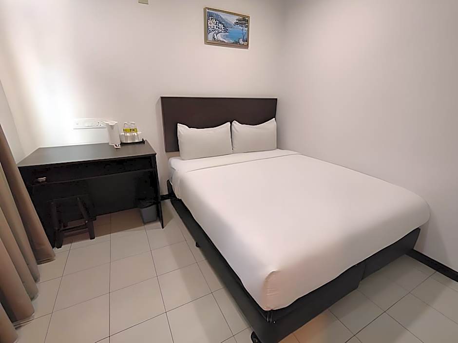 DCozy Hotel