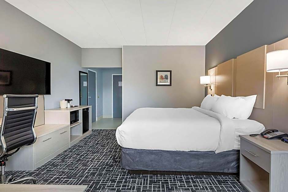 Comfort Inn Hyannis - Cape Cod