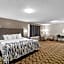 Red Roof Inn & Suites Lexington - Hamburg