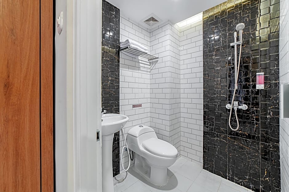 Tree Homestay Mitra RedDoorz