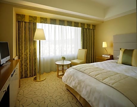 Small Double Room - Non-Smoking