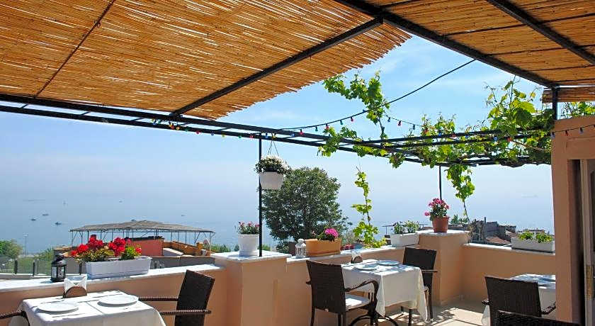 Hotel Buhara Family Inn